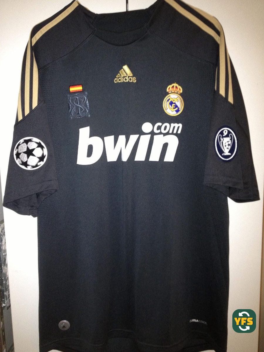 Real Madrid 2009-2010 Third Store Version Adidas - YourFootballShirt - Photo 1