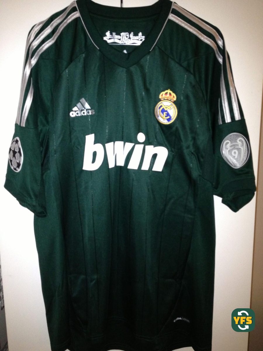 Real Madrid 2012-2013 Third Store Version Adidas - YourFootballShirt