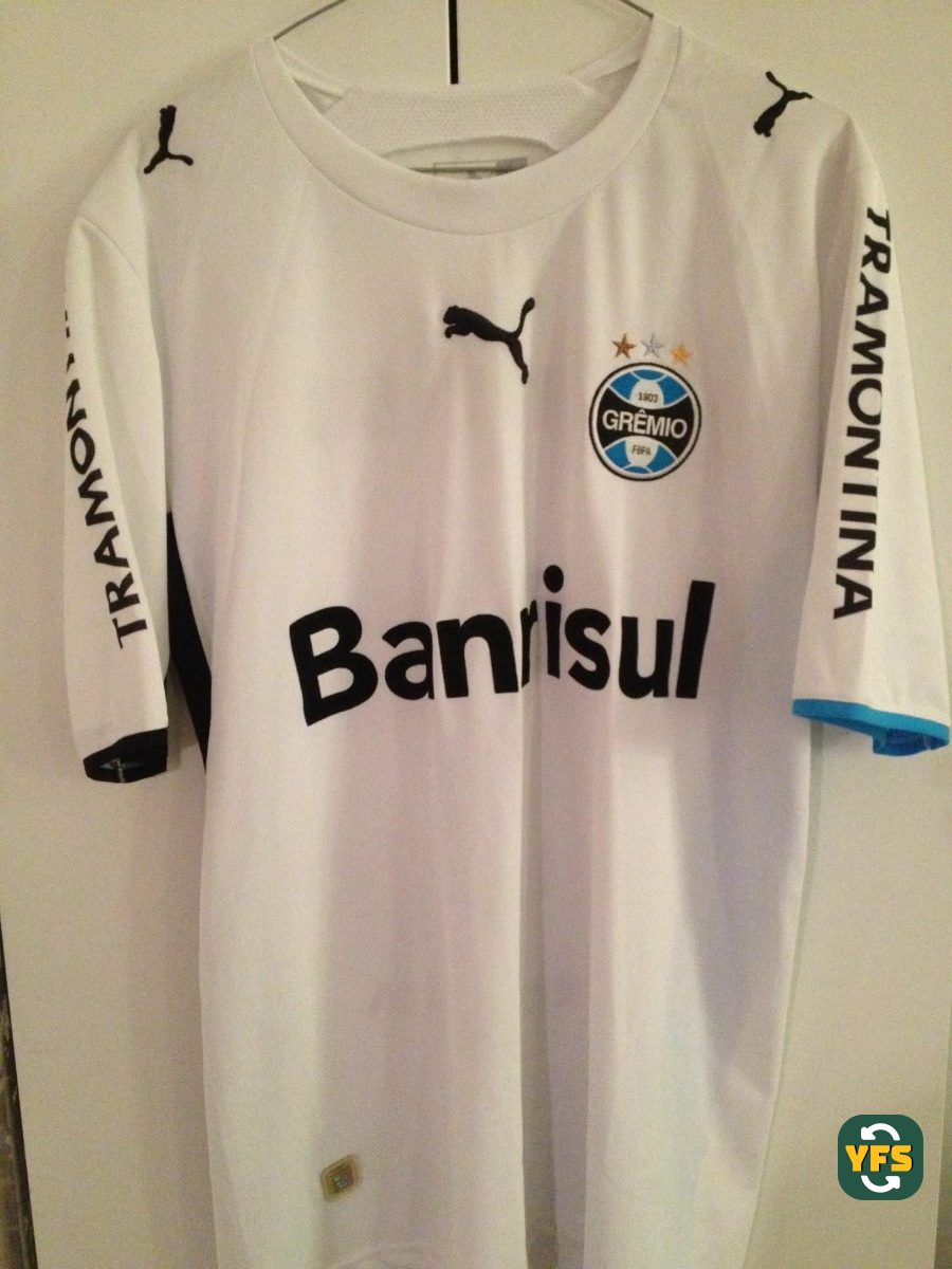 Gremio Porto Alegre 2005-2006 Away Rômulo #9
