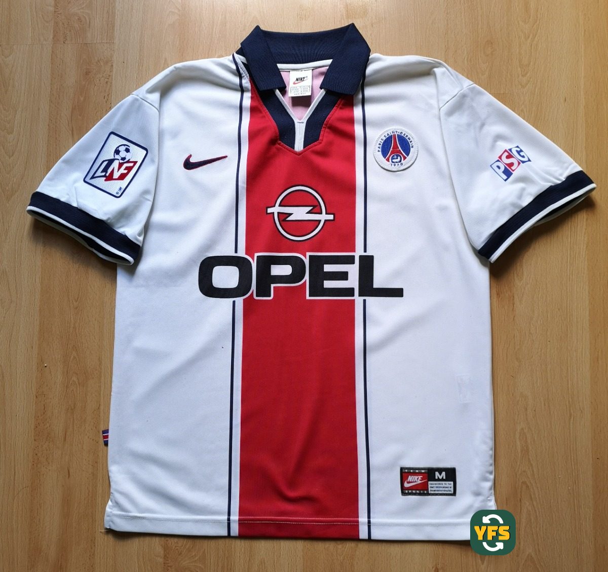 PSG 1997-1998 Away Store Version Nike - YourFootballShirt - Photo 1