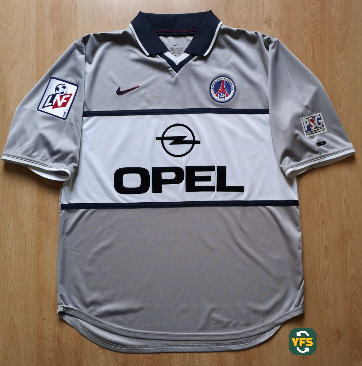 PSG 2000-2001 Away Store Version Nike - YourFootballShirt - Photo 1