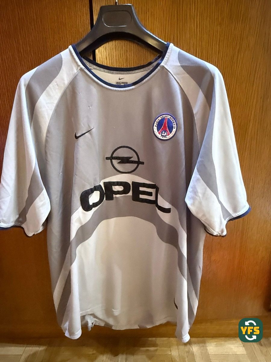 PSG 2001-2002 Away Store Version Nike - YourFootballShirt - Photo 1