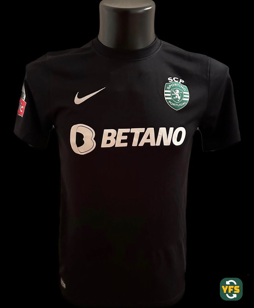 Sporting Clube Portugal 2023-2024 Fourth Match Worn Nike - YourFootballShirt - Photo 1