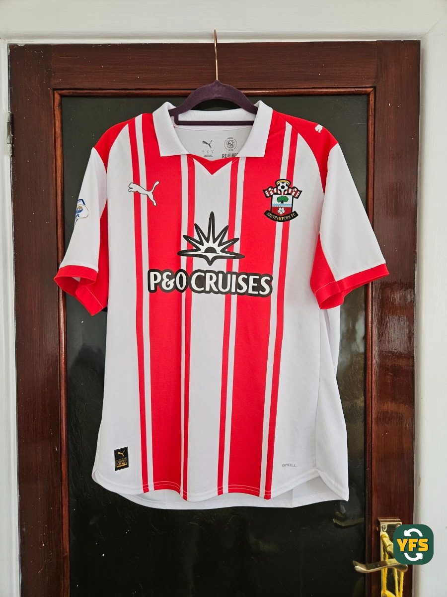 Southampton 2025-2026 Home Store Version Puma - YourFootballShirt - Photo 1