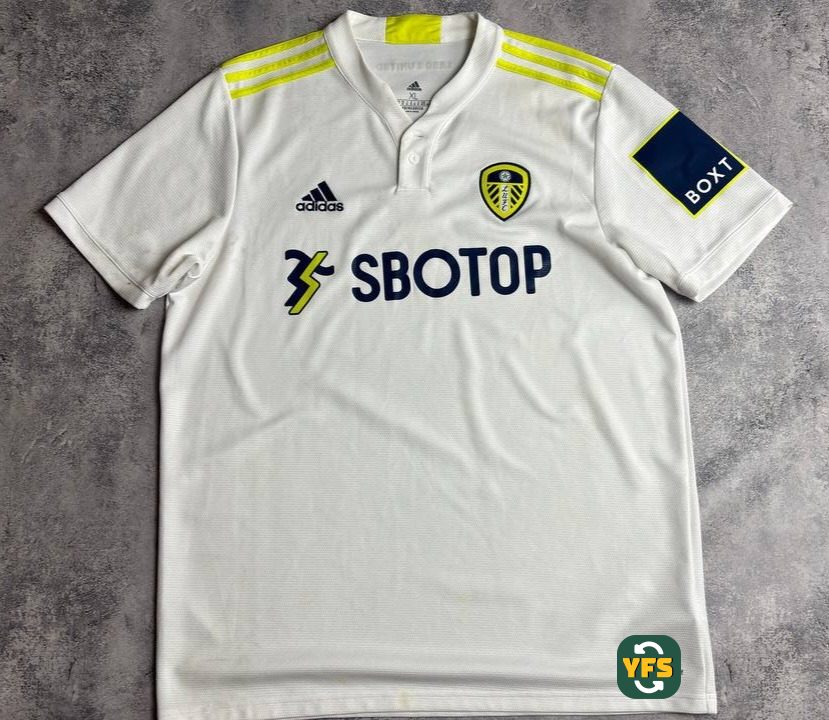 Leeds United 2021-2022 Home Store Version Adidas - YourFootballShirt - Photo 1