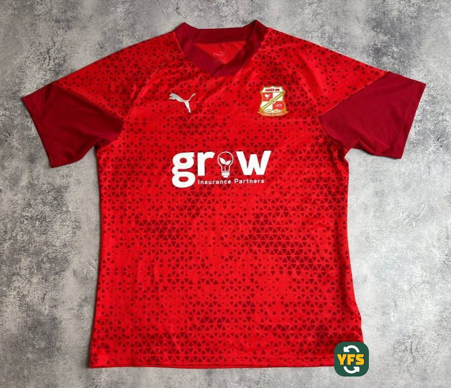 Swindon Town 2022-2023 Training Store Version Puma - YourFootballShirt - Photo 1