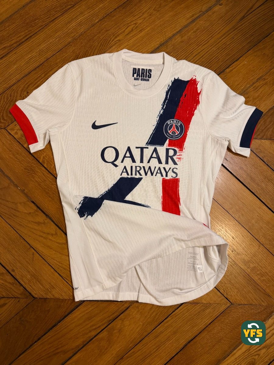 PSG 2025-2026 Away Issued Nike - YourFootballShirt - Photo 1
