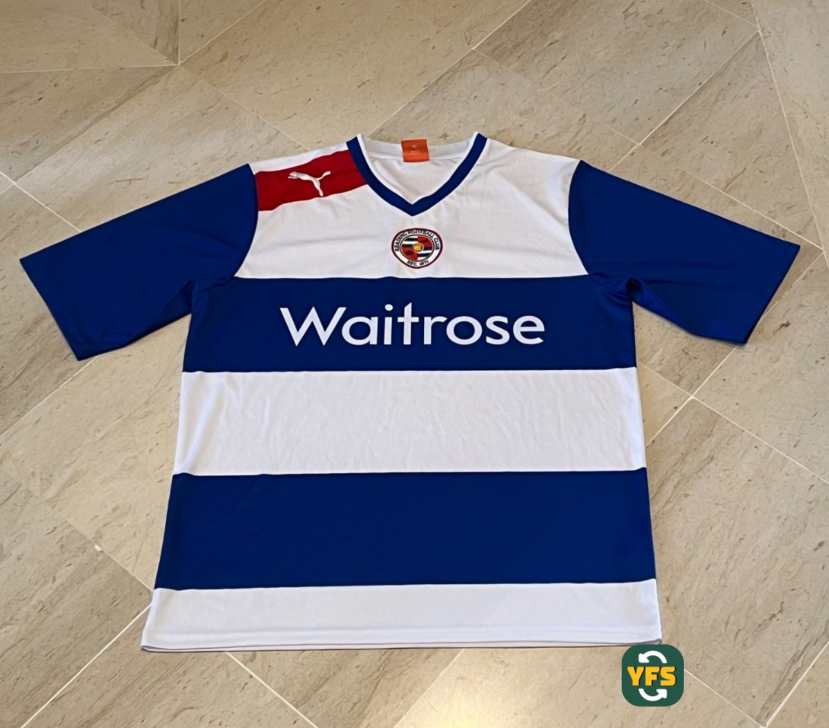 Reading FC 2012-2013 Home Store Version Puma - YourFootballShirt - Photo 1