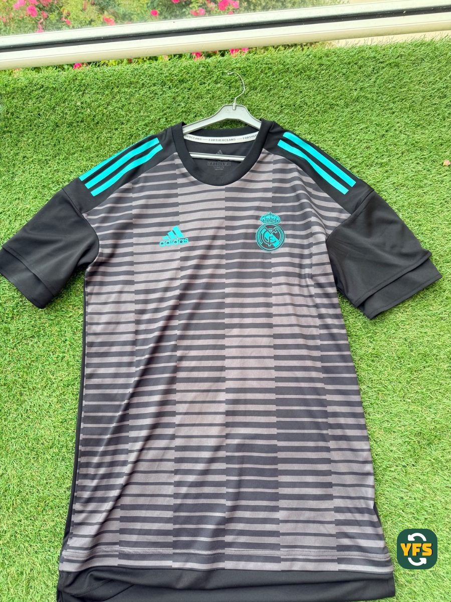 Real Madrid 2017-2018 Training Store Version Adidas - YourFootballShirt - Photo 1