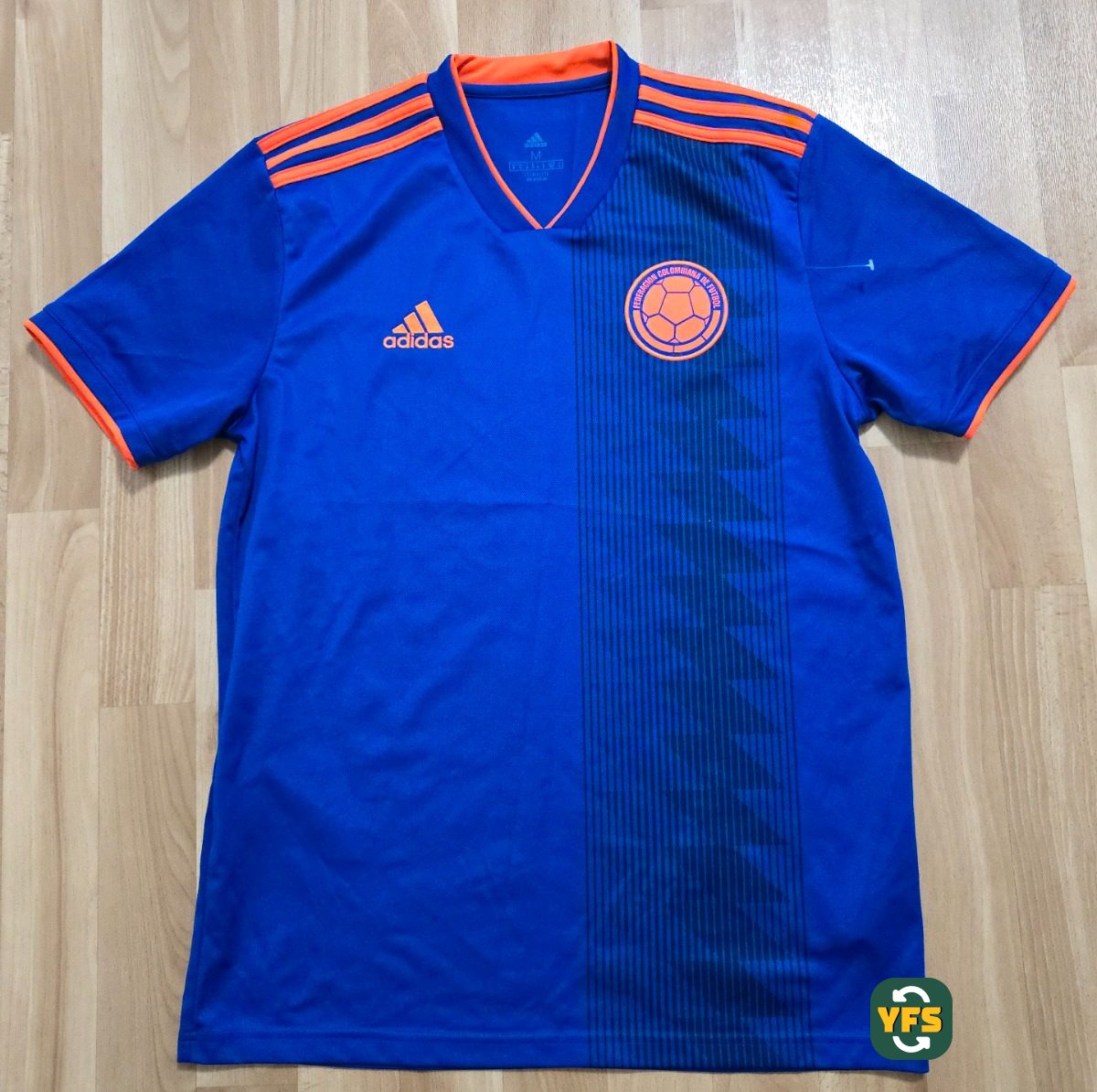 Colombia 2018-2019 Away Store Version Adidas - YourFootballShirt - Photo 1