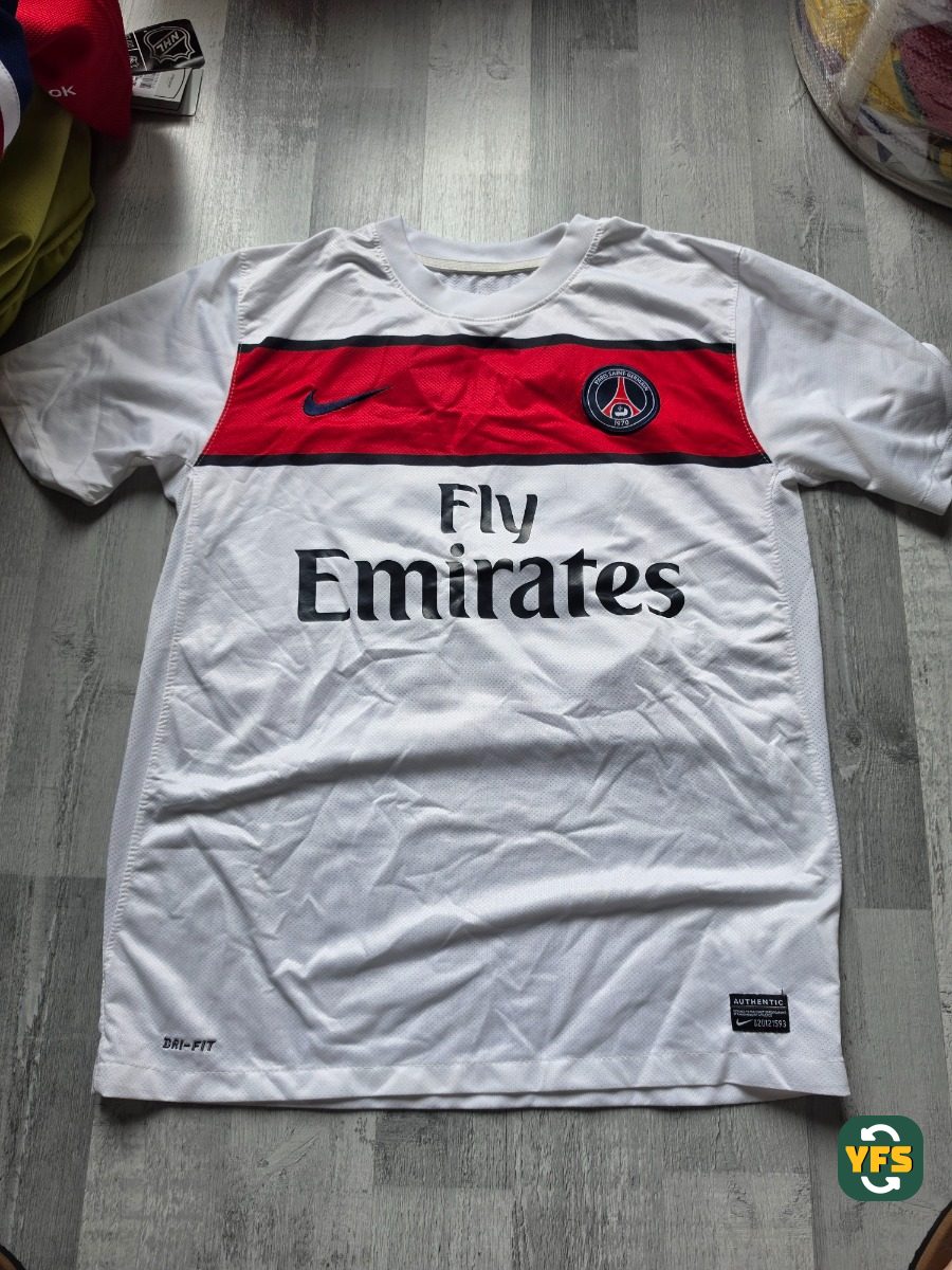 PSG 2011-2012 Away Store Version Nike - YourFootballShirt - Photo 1