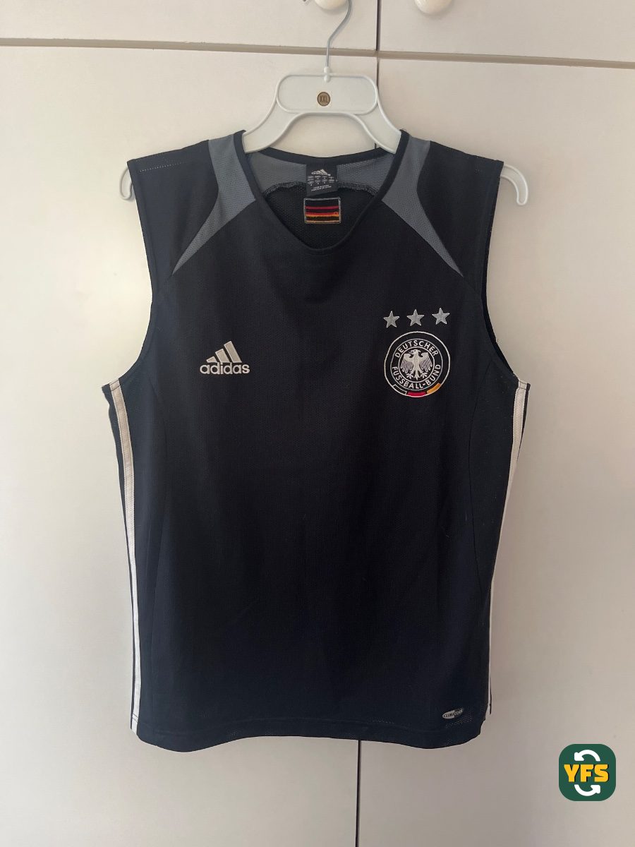 Germany 2004-2005 Training Store Version Adidas - YourFootballShirt - Photo 1