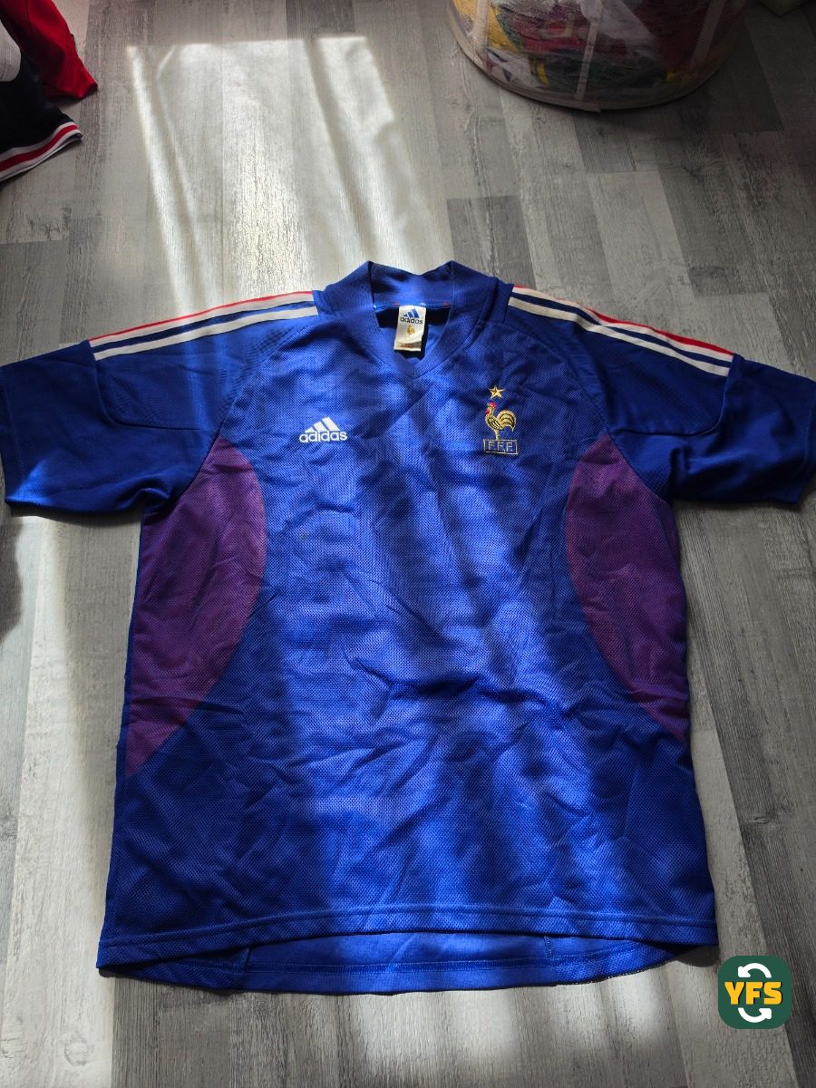 France 2001-2002 Home Store Version Adidas - YourFootballShirt - Photo 1