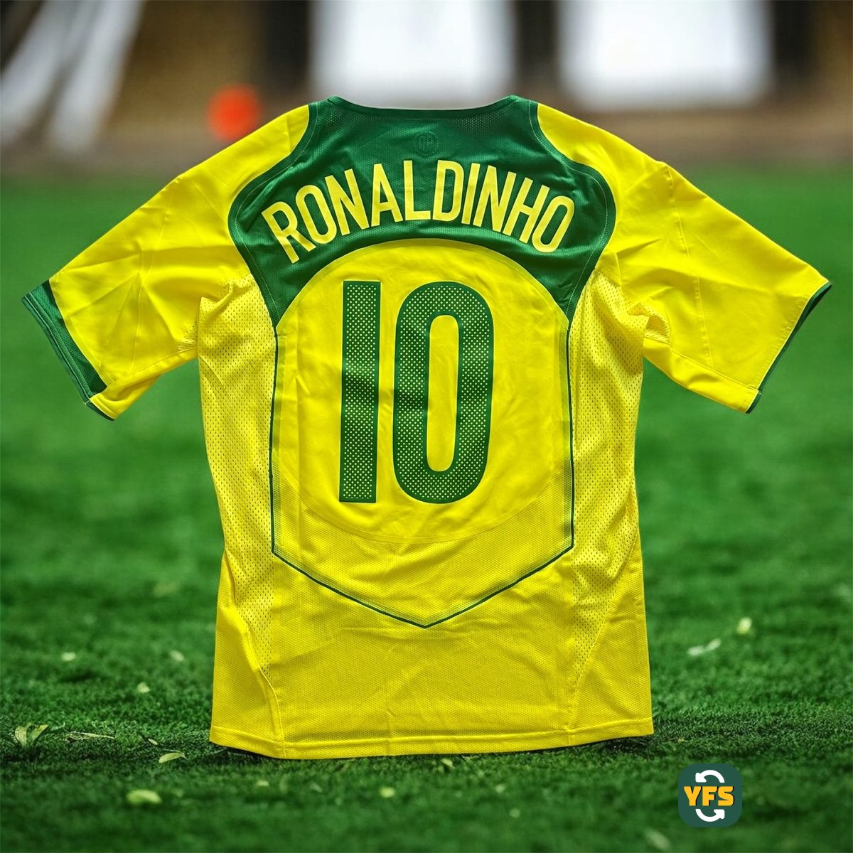 Brazil 2004-2005 Home Store Version Nike - YourFootballShirt - Photo 1