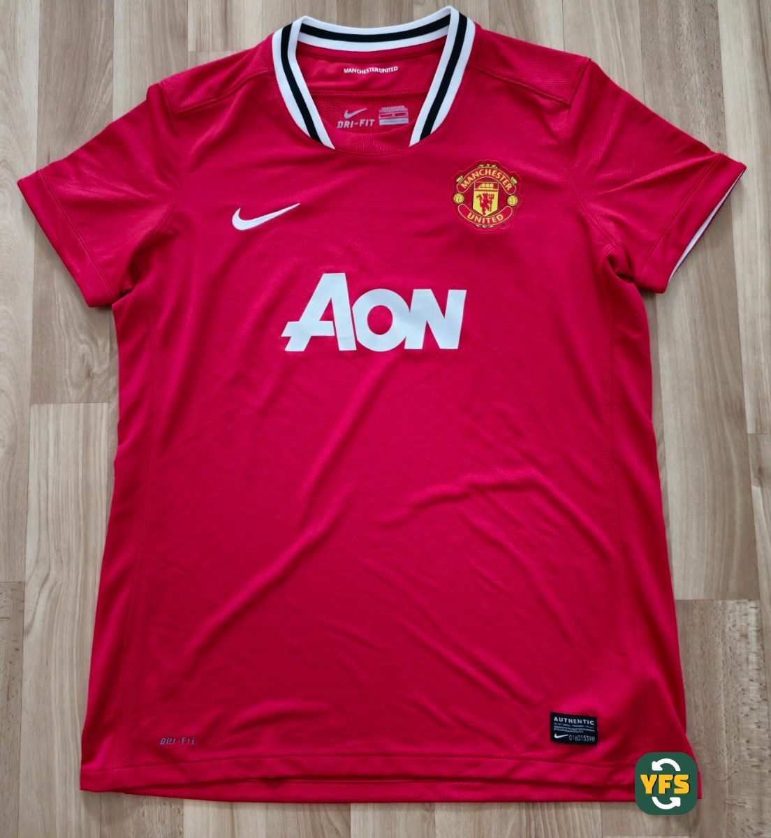 Manchester United 2011-2012 Home Store Version Nike - YourFootballShirt - Photo 1