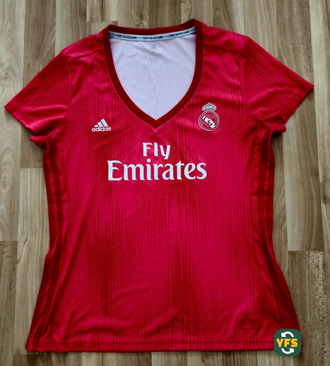 Real Madrid 2018-2019 Third Store Version Adidas - YourFootballShirt - Photo 1