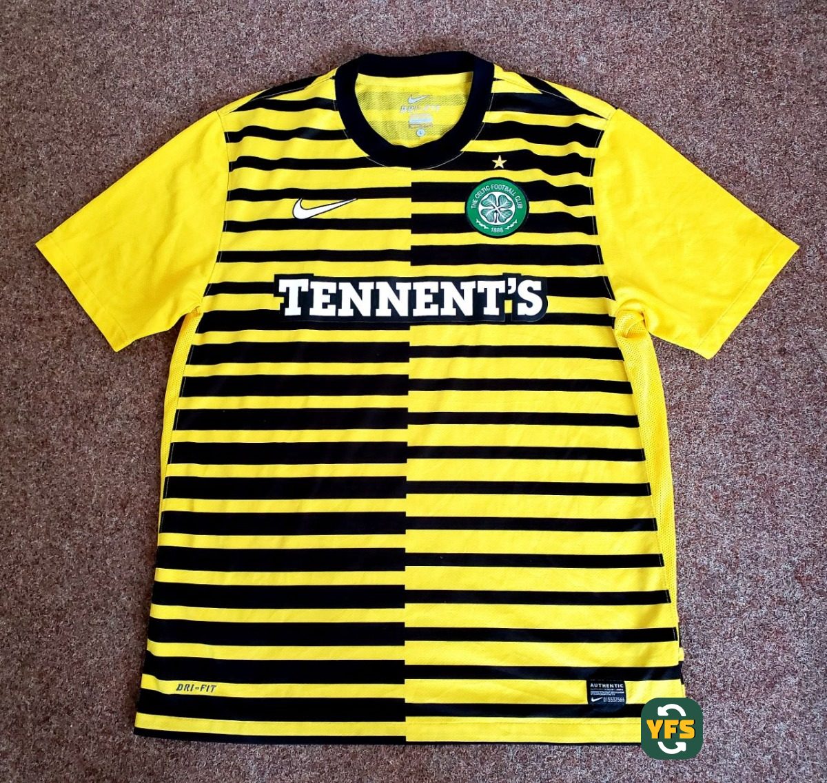 Celtic FC 2011-2012 Away Store Version Nike - YourFootballShirt - Photo 1