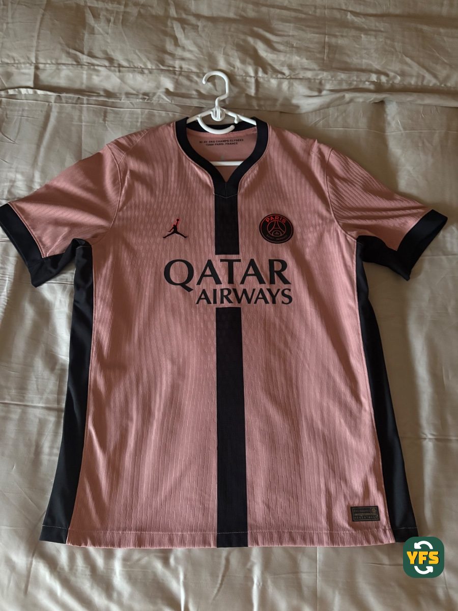 PSG 2024-2025 Third Pro Version Jordan - YourFootballShirt - Photo 1