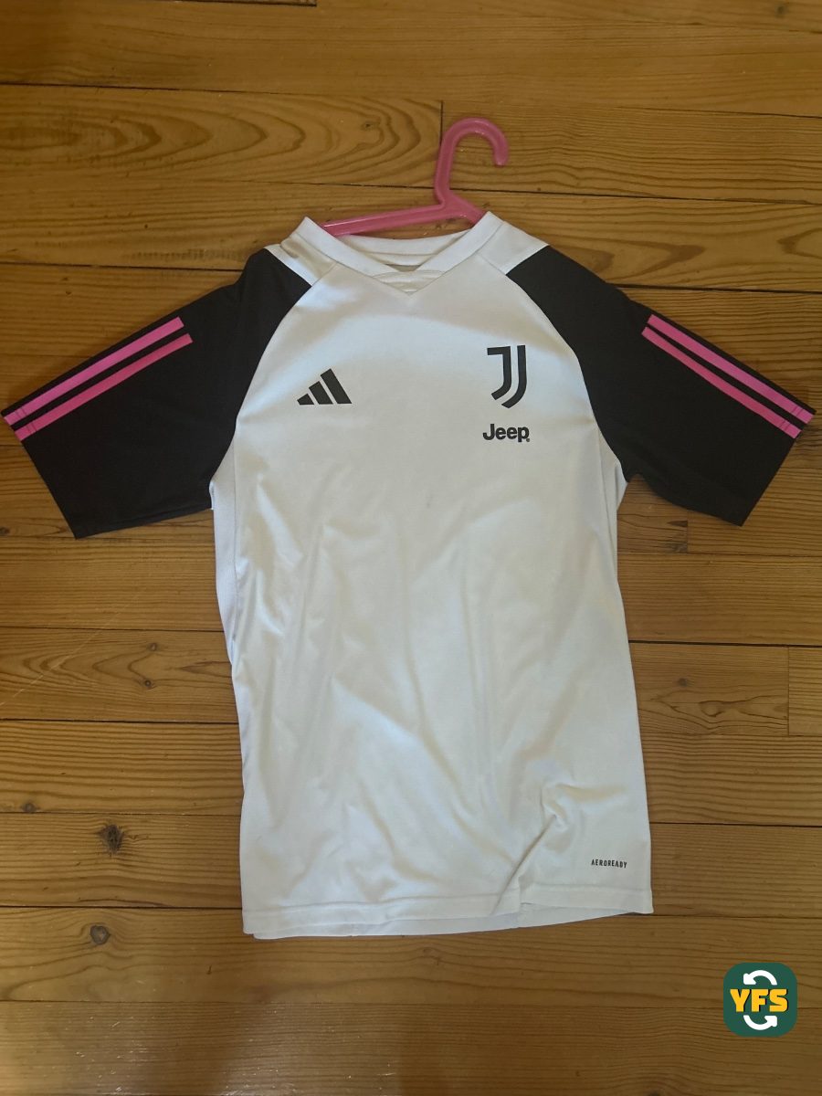 Juventus Turin 2023-2024 Training Store Version Adidas - YourFootballShirt