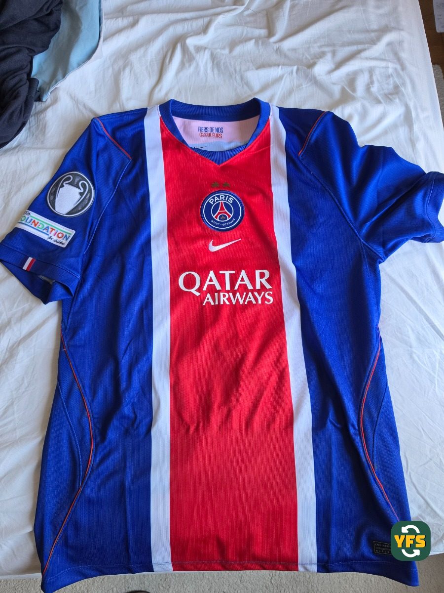 PSG 2026-2027 Home Store Version Nike - YourFootballShirt - Photo 1