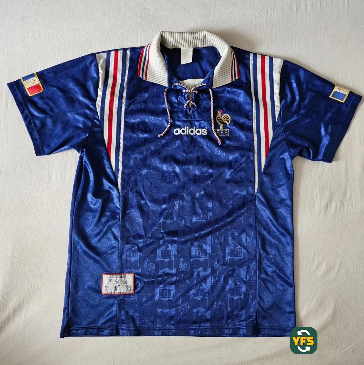 France 1996-1997 Home Store Version Adidas - YourFootballShirt - Photo 1