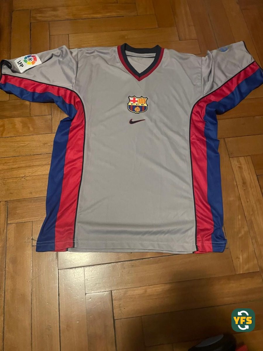 FC Barcelona 1999-2000 Away Store Version Nike - YourFootballShirt - Photo 1