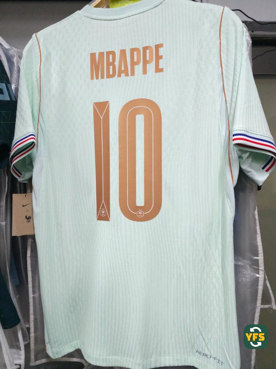 France 2025-2026 Away Pro Version Nike - YourFootballShirt - Photo 1