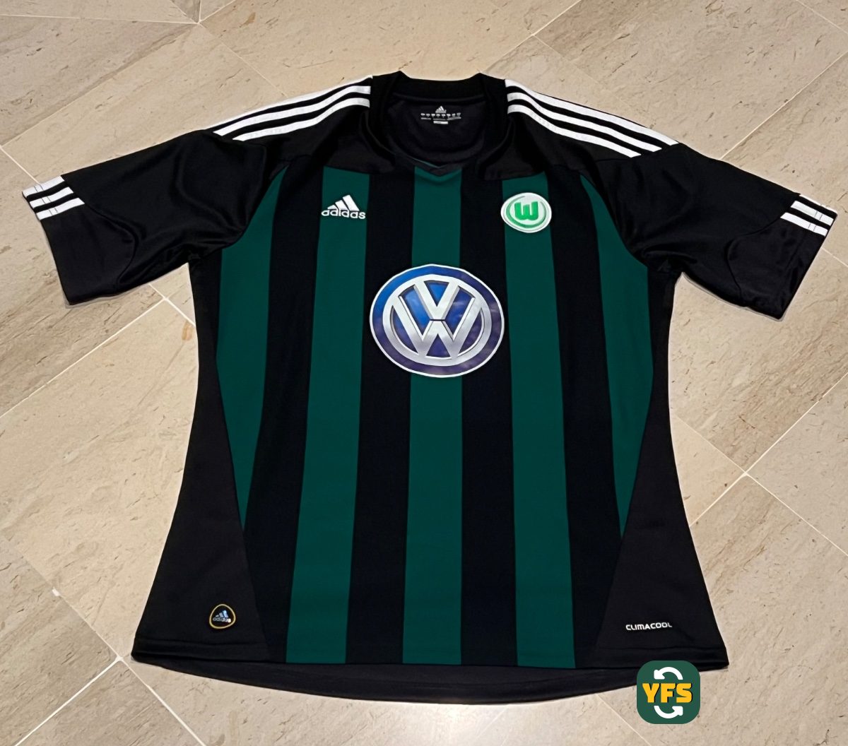 Wolfsburg 2010-2011 Away