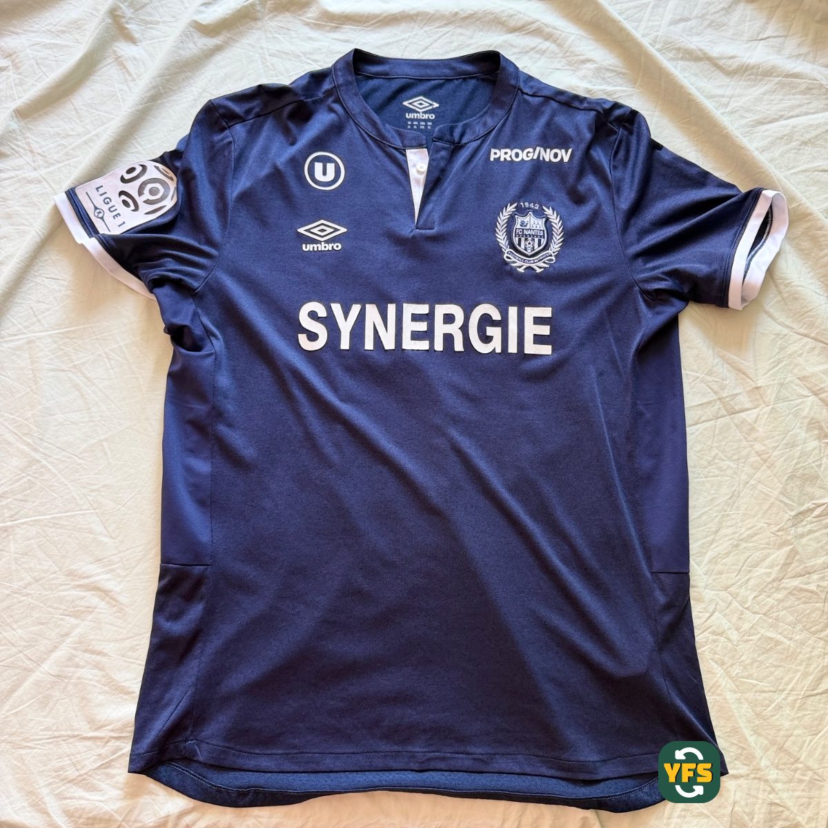 Nantes FC 2015-2016 Away Issued Umbro - YourFootballShirt - Photo 1