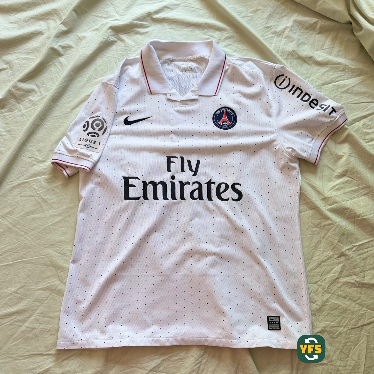 PSG 2010-2011 Away Issued Nike - YourFootballShirt - Photo 1