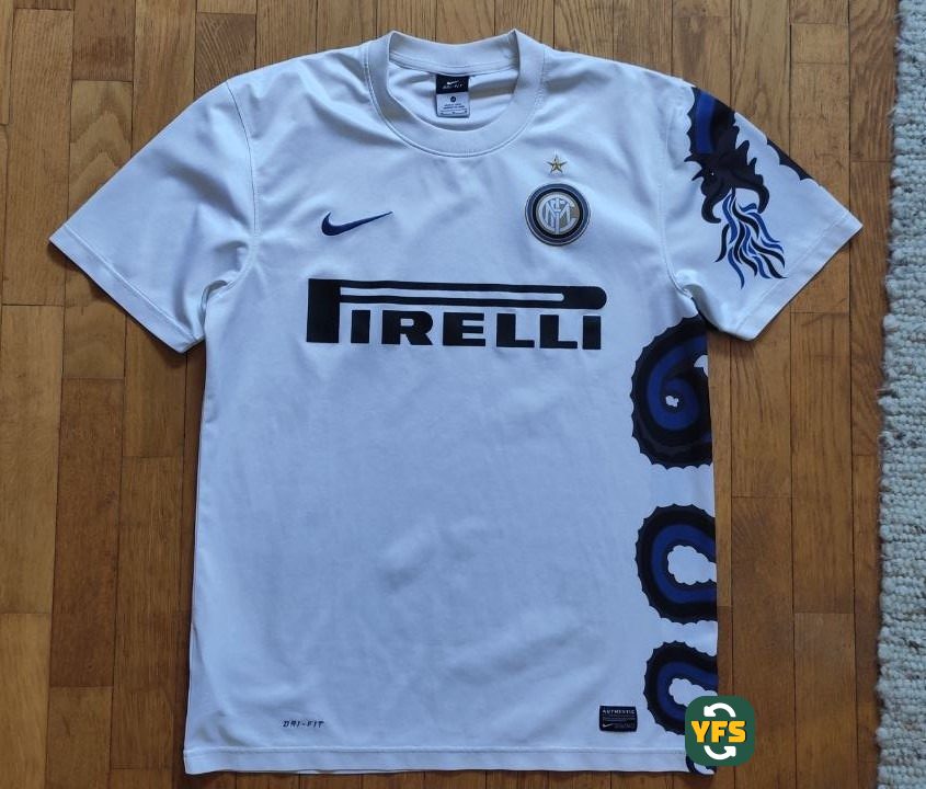 Inter Milan 2010-2011 Away Store Version Nike - YourFootballShirt - Photo 1