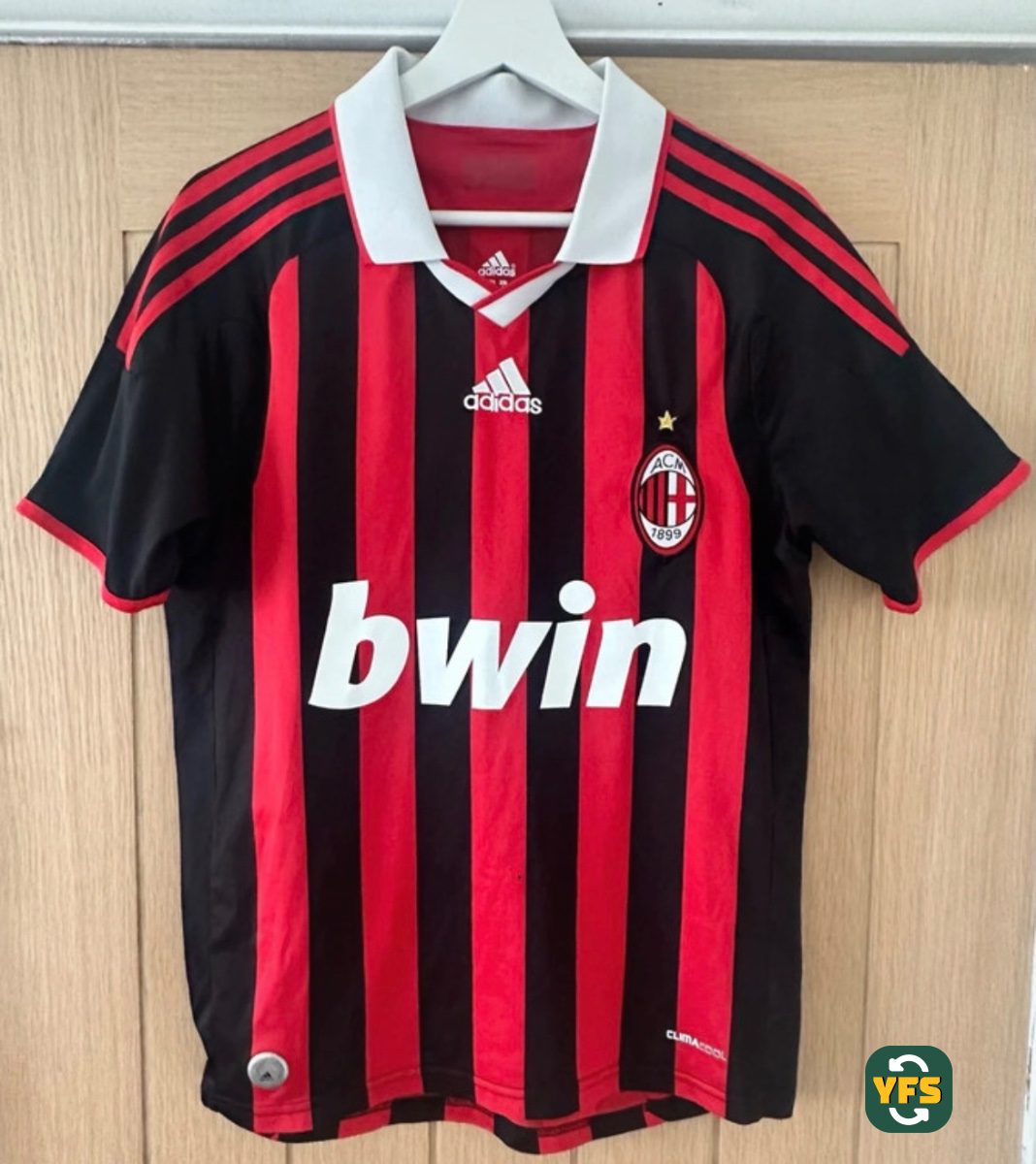 Milan AC 2009-2010 Home Store Version Adidas - YourFootballShirt - Photo 1