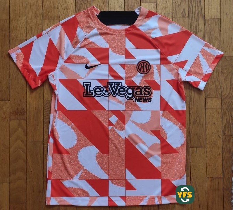 Inter Milan 2023-2024 Training Store Version Nike - YourFootballShirt - Photo 1