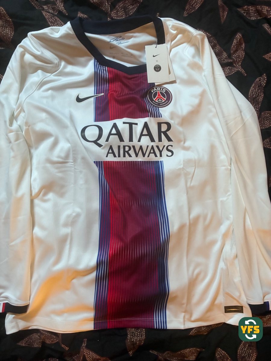 PSG 2026-2027 Away Store Version Nike - YourFootballShirt - Photo 1