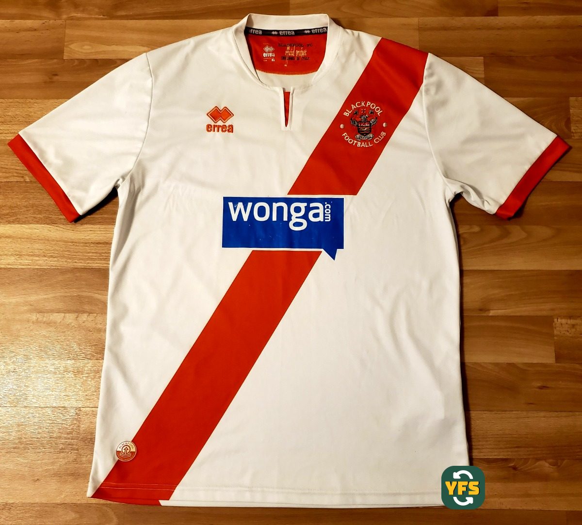 Blackpool F.C. 2013-2014 Away Store Version Errea - YourFootballShirt - Photo 1