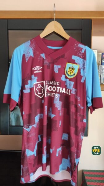 Burnley 2022-2023 Home Barnes #10