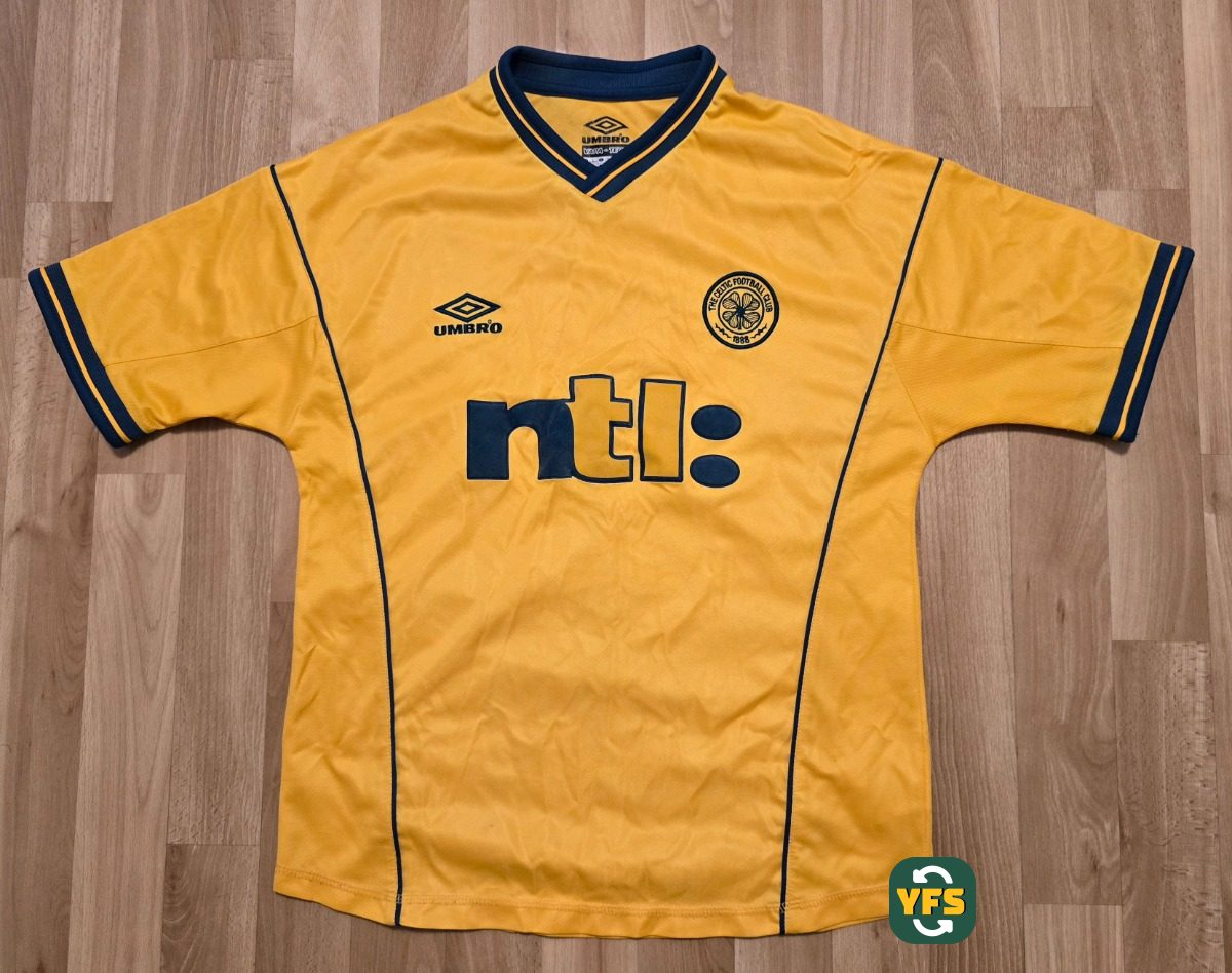 Celtic FC 2000-2001 Away Store Version Umbro - YourFootballShirt - Photo 1