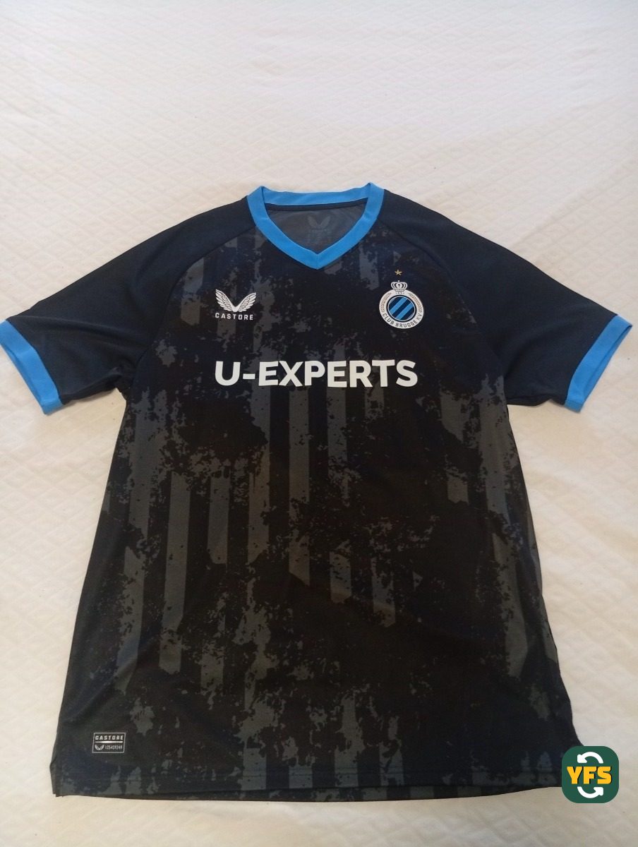 Club Brugge 2023-2024 Third Store Version Castore - YourFootballShirt - Photo 1