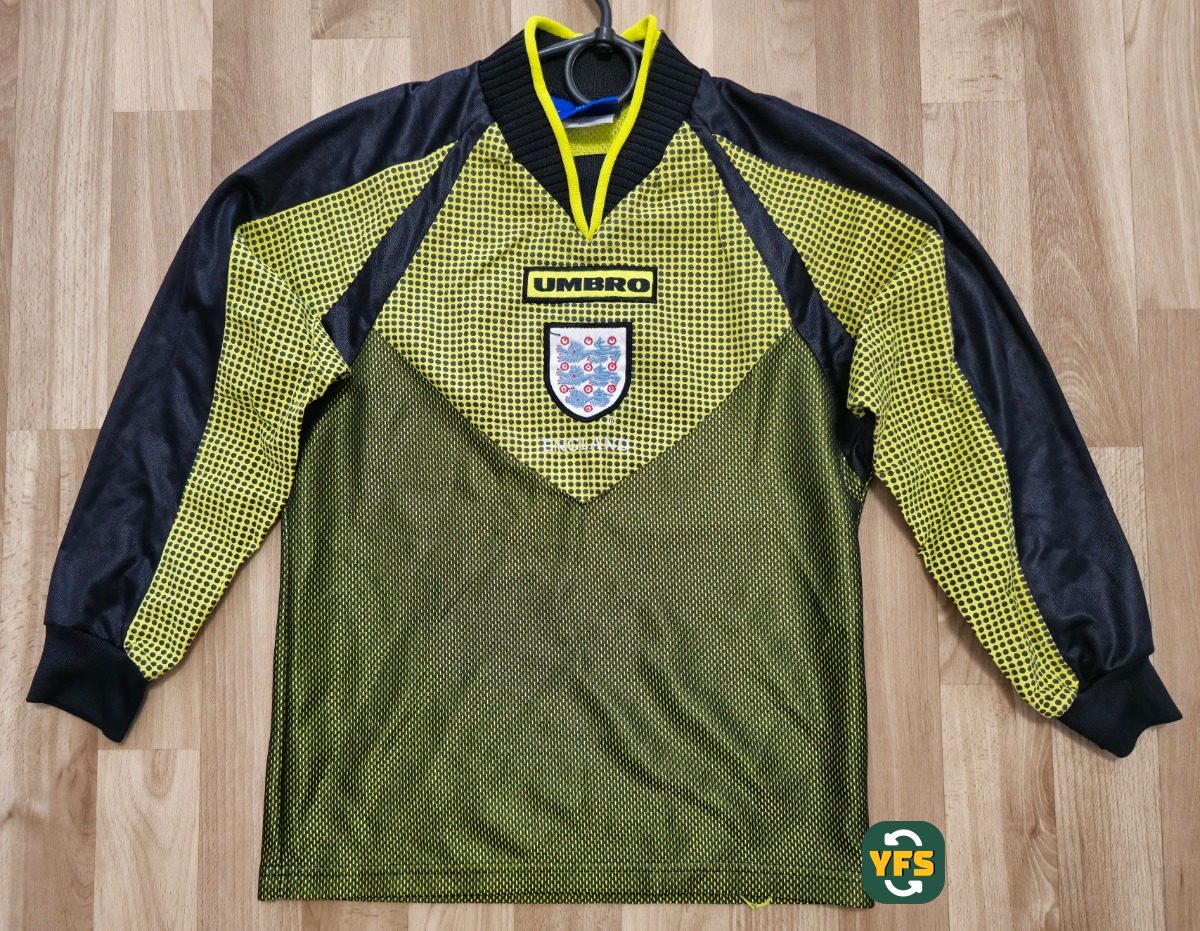 England 1998-1999 Goalkeeper Store Version Umbro - YourFootballShirt - Photo 1