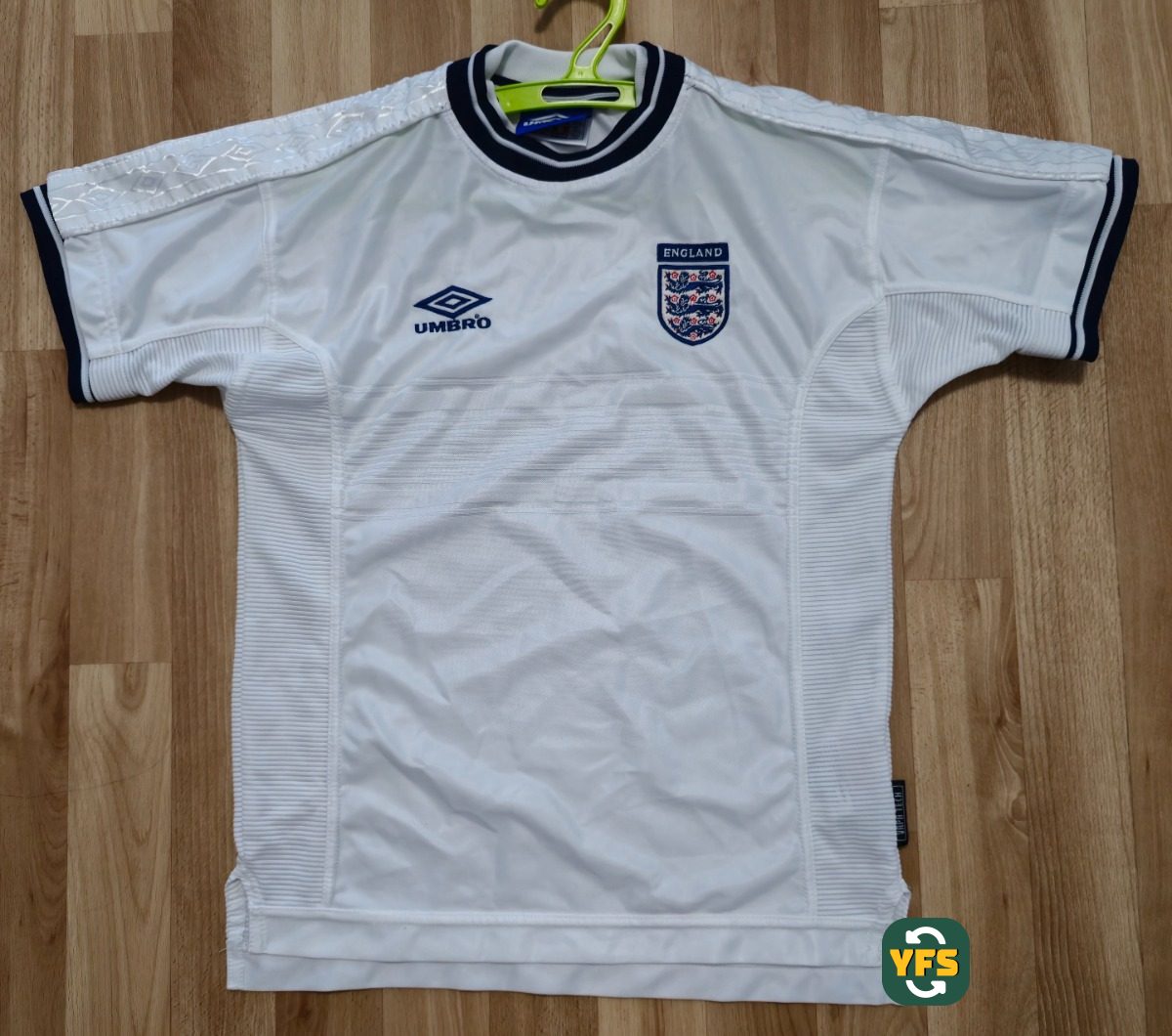 England 1999-2000 Home Store Version Umbro - YourFootballShirt - Photo 1