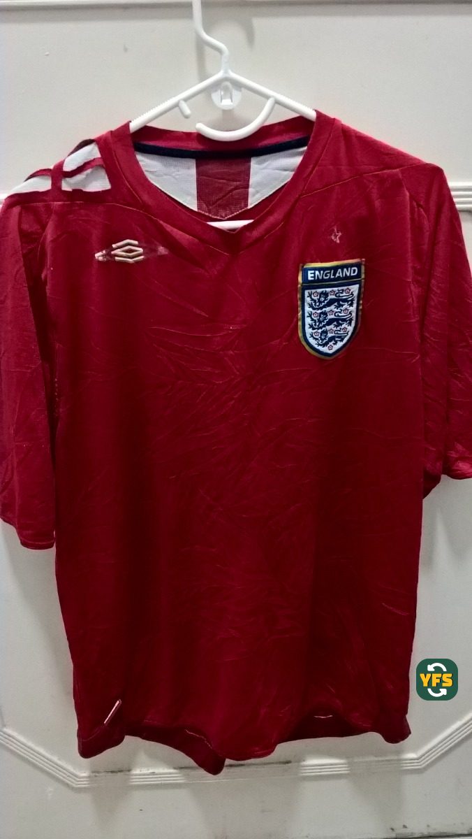 England 2006-2007 Away Store Version Umbro - YourFootballShirt - Photo 1