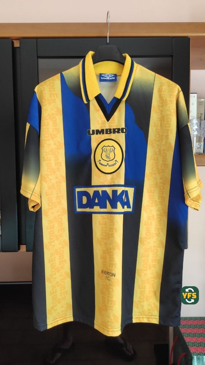 Everton 1996-1997 Away Store Version Umbro - YourFootballShirt - Photo 1