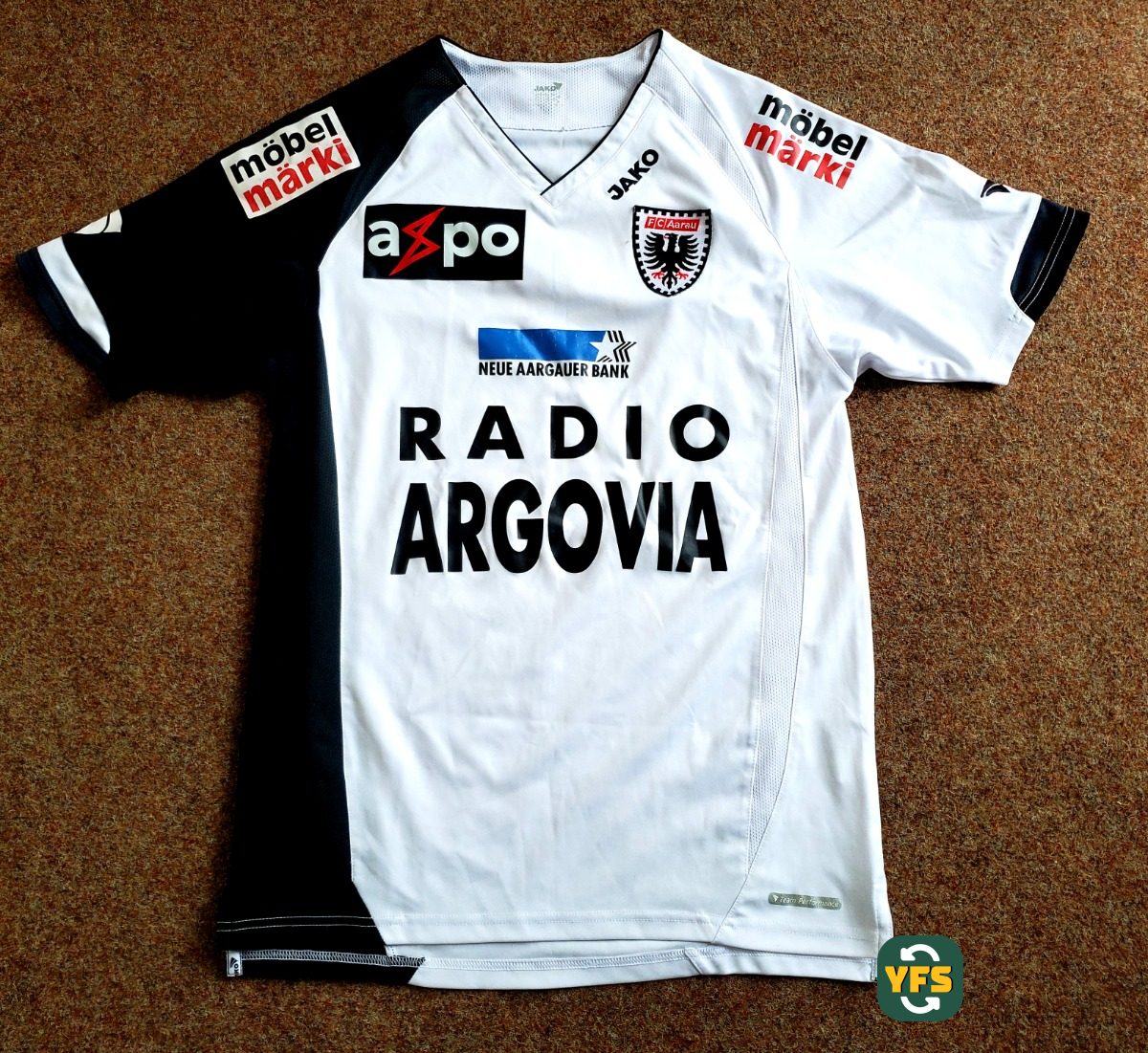 FC Aarau 2007-2008 Home Store Version Jako - YourFootballShirt - Photo 1