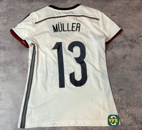 Germany 2014-2015 Home Müller #13