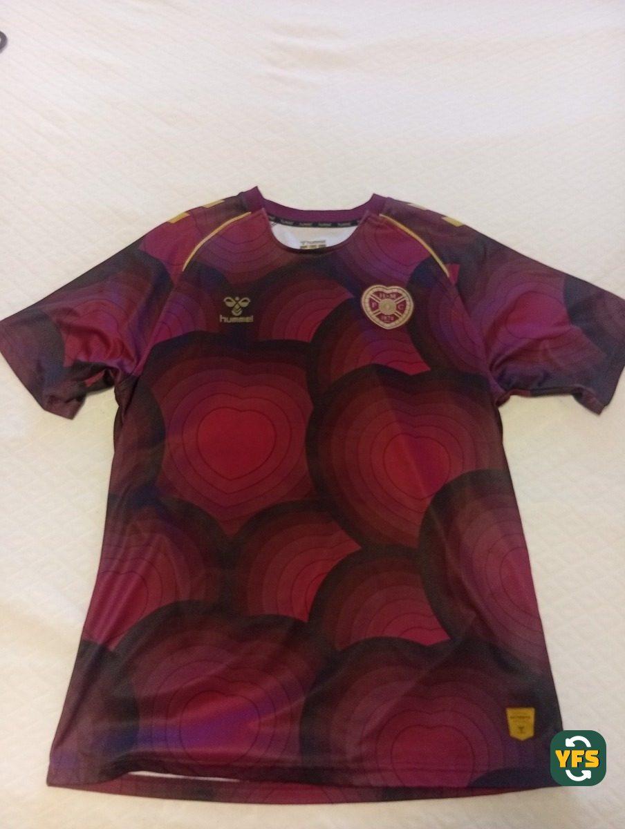 Heart of Midlothian 2025-2026 Training Store Version Hummel - YourFootballShirt - Photo 1