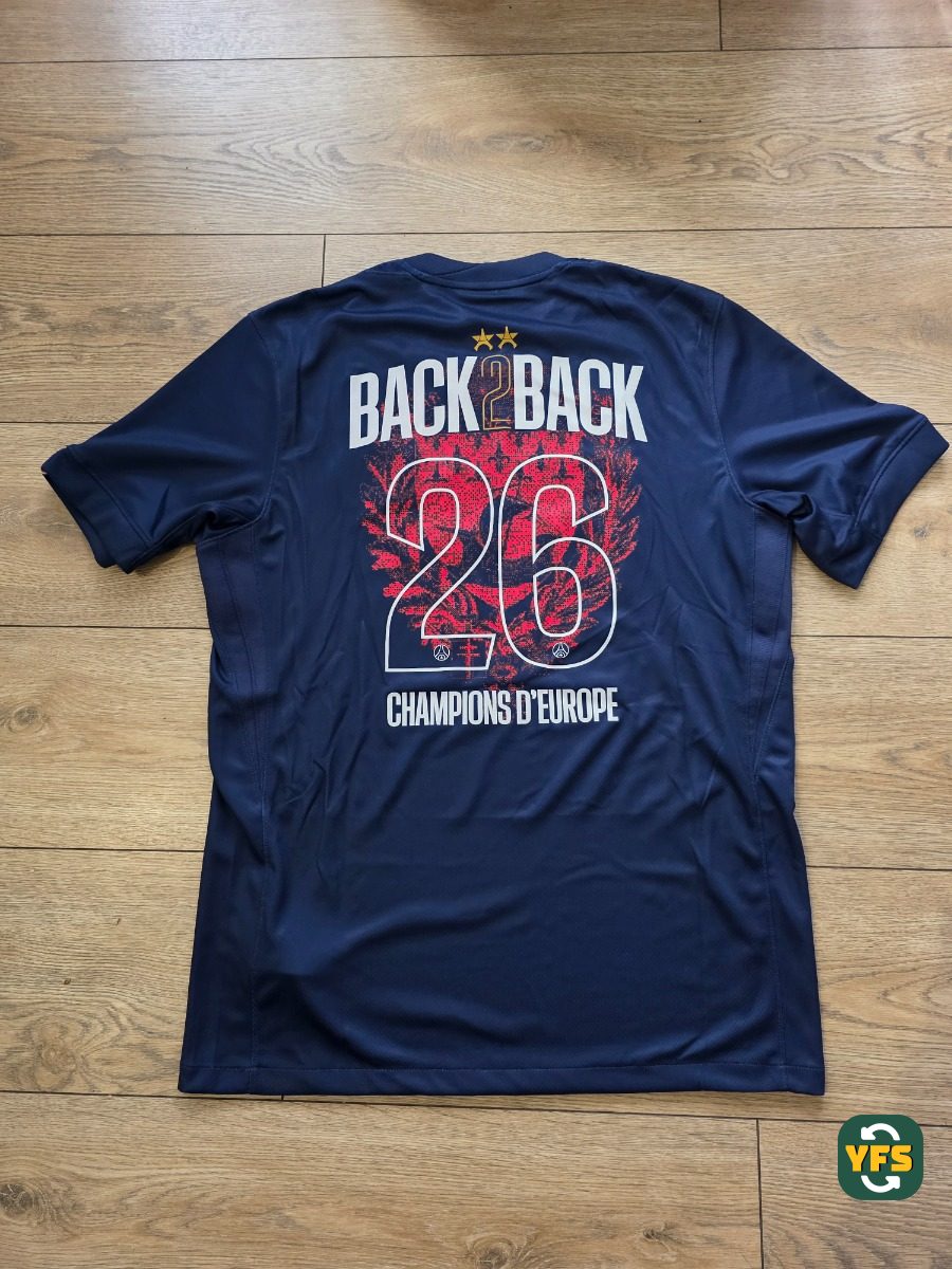 PSG 2025-2026 Home Store Version Nike Back2back - YourFootballShirt - Photo 1