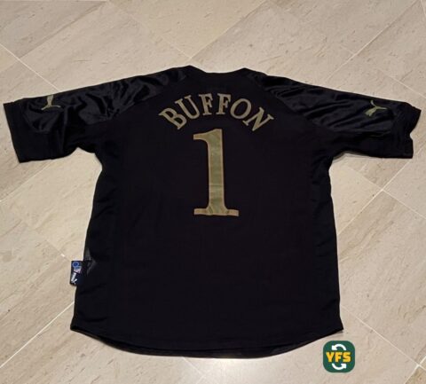 Italy 2004-2005 Goalkeeper Buffon #1