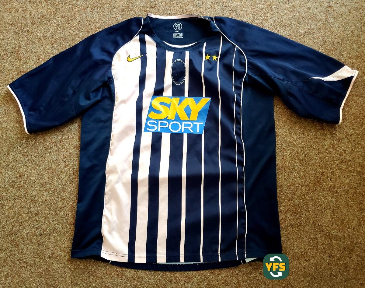 Juventus Turin 2004-2005 Away Store Version Nike - YourFootballShirt - Photo 1