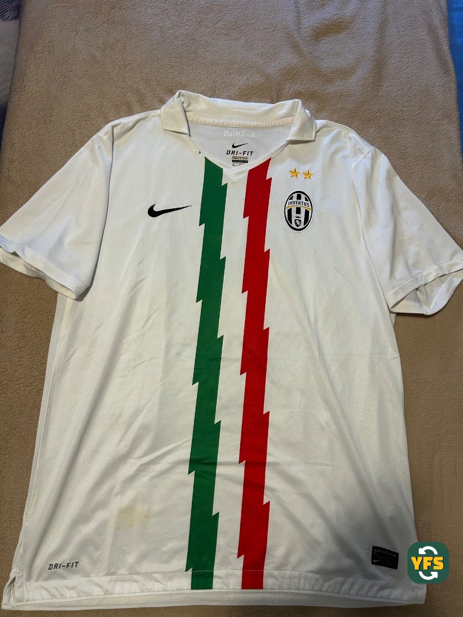 Juventus Turin 2010-2011 Away Store Version Nike Krasic - YourFootballShirt