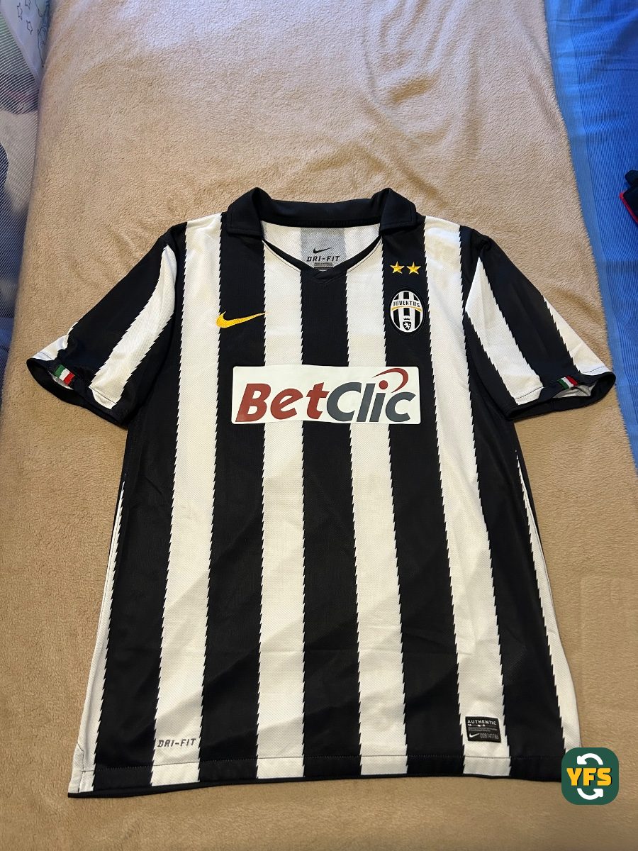 Juventus Turin 2010-2011 Home Store Version Nike - YourFootballShirt